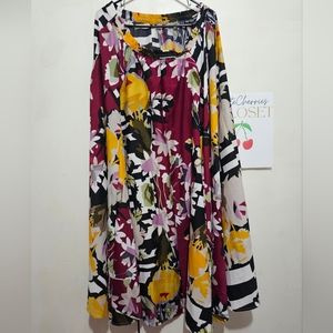 Beautiful skirt size large